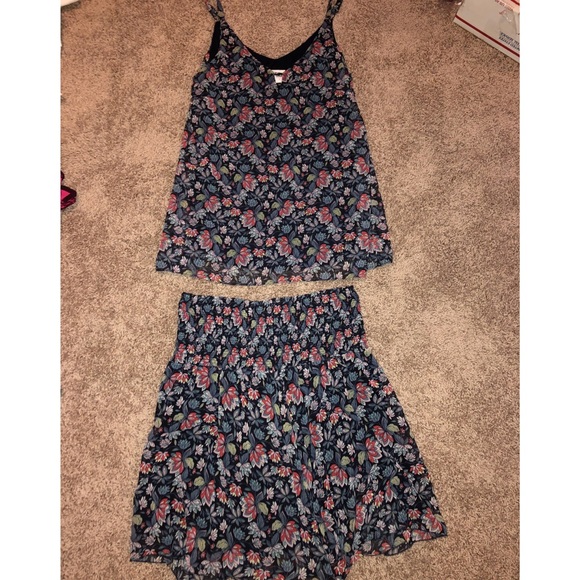 CAbi Dresses & Skirts - CABI TANK TOP & SKIRT